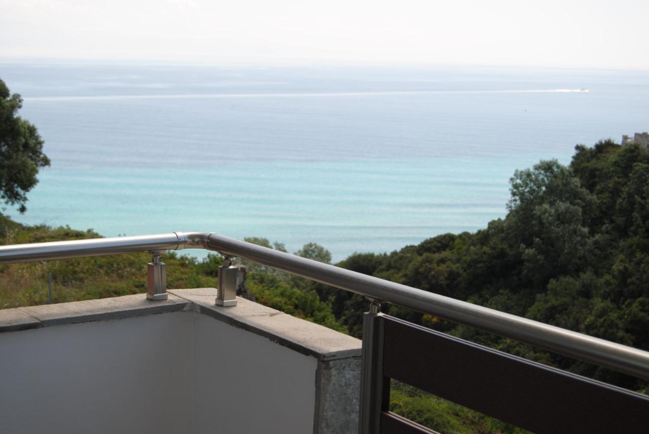 דירות Marianna Sea View Afitos מראה חיצוני תמונה